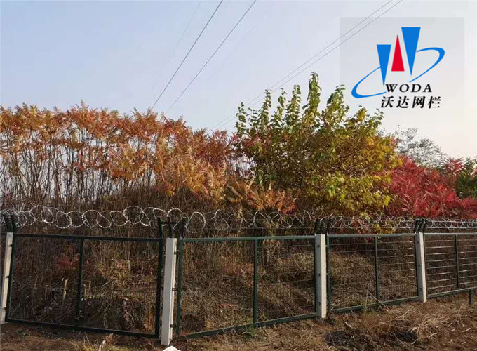 铁路防护栅栏图片5