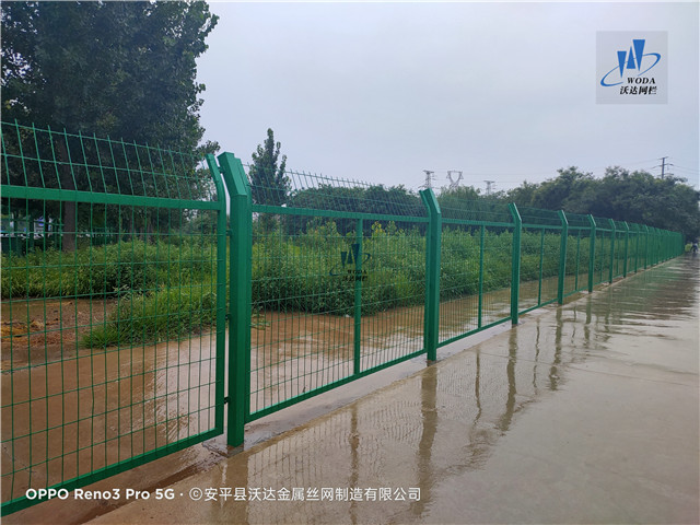 河道边框护栏网工程